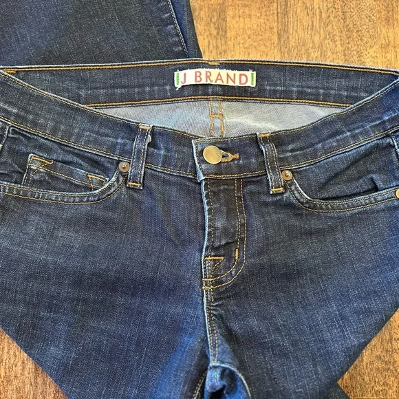 J Brand Mae Flare Jeans in Pure Size 25 - Picture 4 of 6